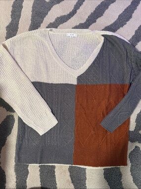 Colorblock V-Neck Sweater - Ivory, Gray & Rust